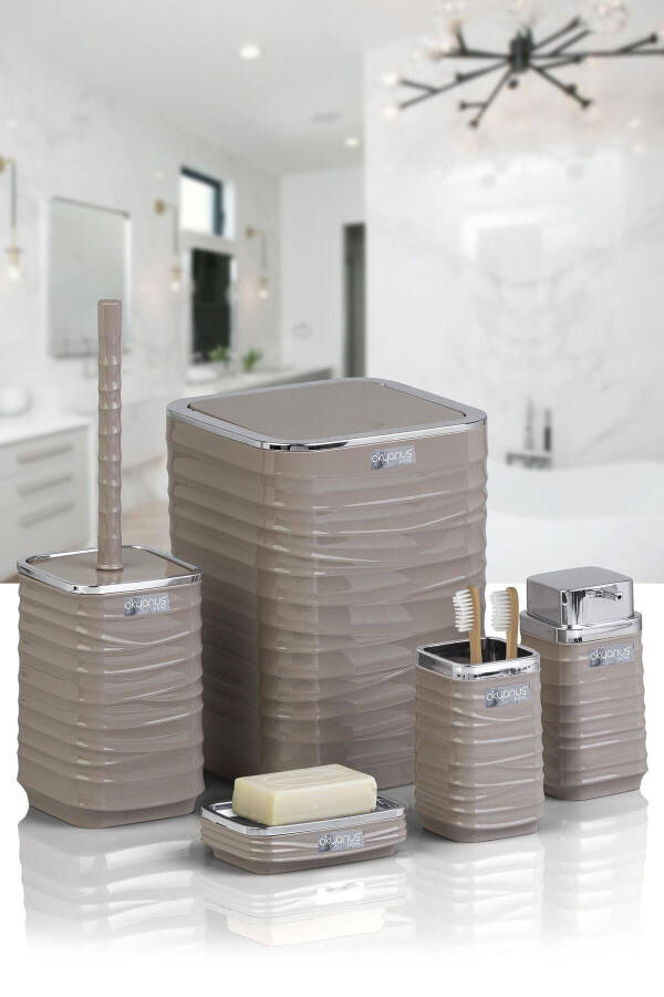 Luna Vizon Chrome Square 5-Piece Bathroom Set - 4