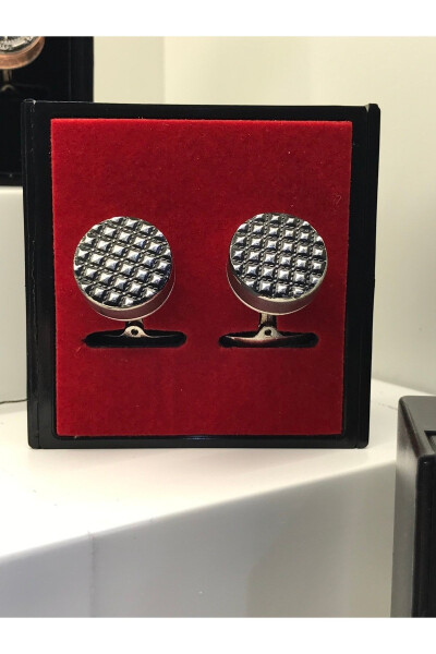 Luxury Cufflinks on All Our Shirts - 3