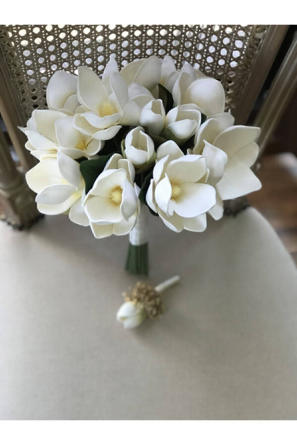 Magnolia Bridal Bouquet - 3