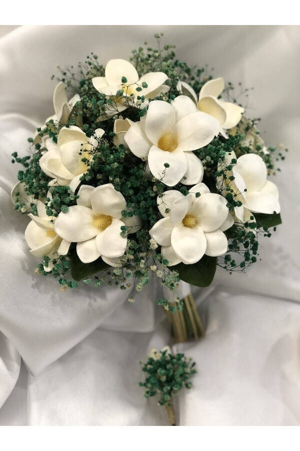 Magnolia Bridal Bouquet - 1