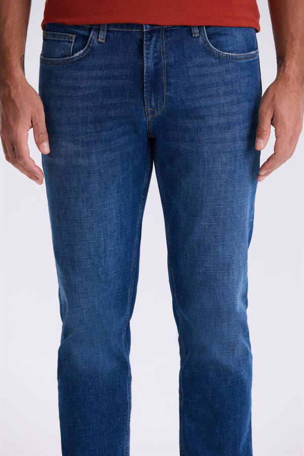 Mavi Slim Fit Yıkamalı Eskitme Pamuklu Dar Kalıp Jean Kot Pantolon - 7