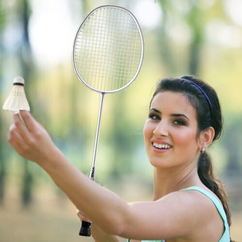 MBFISH Badminton Raketi Seti, 2 Karbon Fiber Raketi, 3 Çift Oyun Topu, 2 Yedek Raketi Sap Bandı ve 1 Badminton Çantası - Başlangıç Seviyesi ve Açık Hava Oyunları İçin Mükemmel - 10