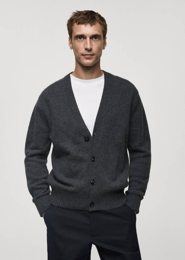 Medium weight knit wool cardigan - Charcoal Black. - 14