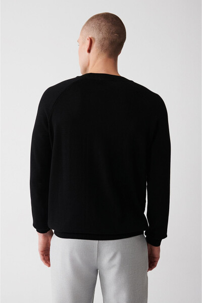 Men's Black Knit Sweater - 4