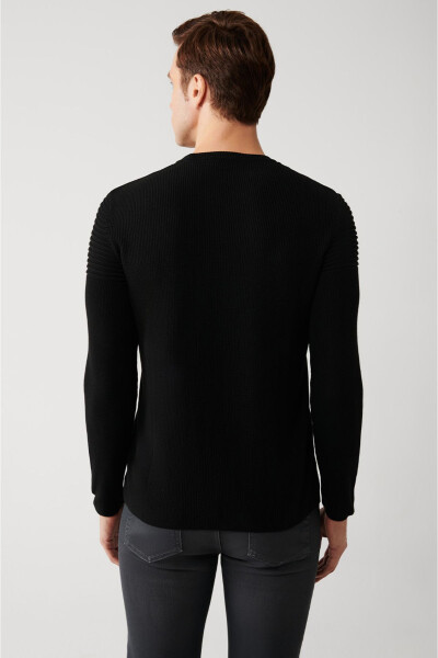 Men's Black Knit Sweater - 4