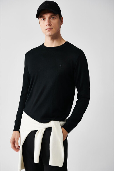 Men's Black Knit Sweater - 6