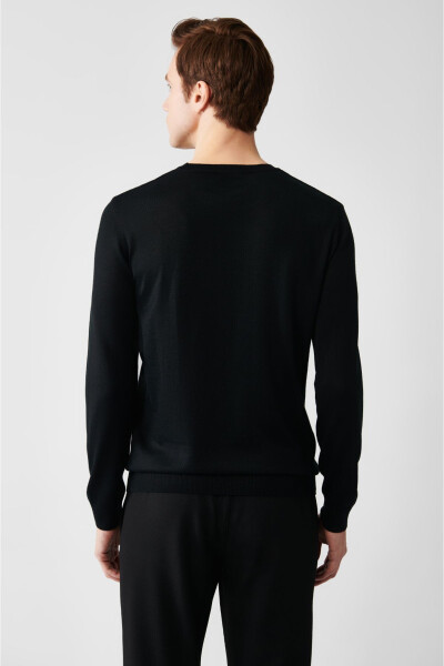 Men's Black Knit Sweater - 9