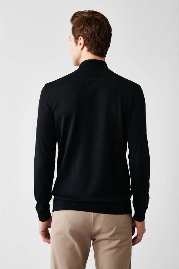 Men's Black Knit Sweater - 9