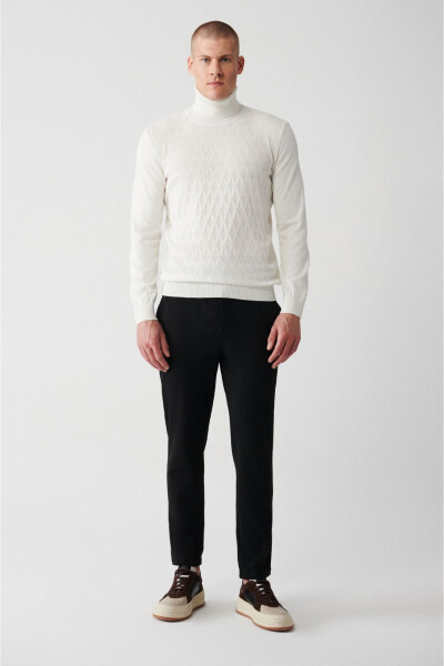 Men's Ecru Knit Sweater - 7