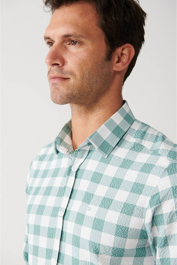 Men's Green Easy-Iron Button-Down Plaid Lycra Cotton Regular Fit Shirt - 7