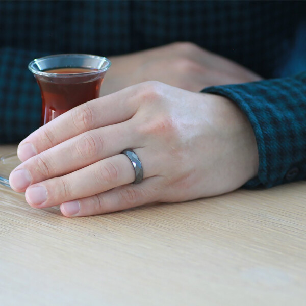 Men's Hematite Natural Stone Ring with Faceted Cut in Metallic Grey (Size 22) - 4