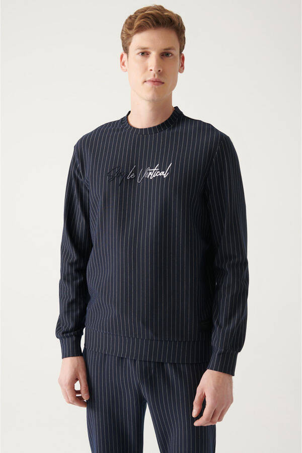 Men's Navy Crew Neck Sweatshirt - 6