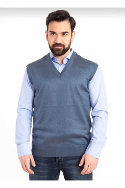 Men's Plaid V-Neck Fine Knit Sweater - 1