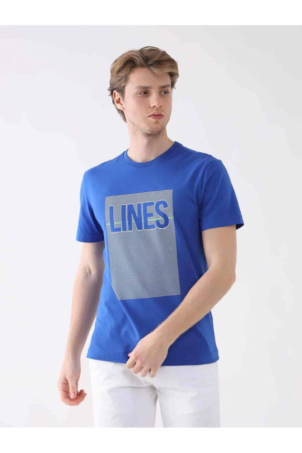 Men's regular fit, printed, crew neck T-shirt. - 1