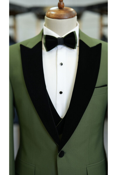 Men's Velvet Tuxedo Groom Suit with Shawl Collar Italian Style Slim Fit Jacket Vest Pants Bow Tie - 2