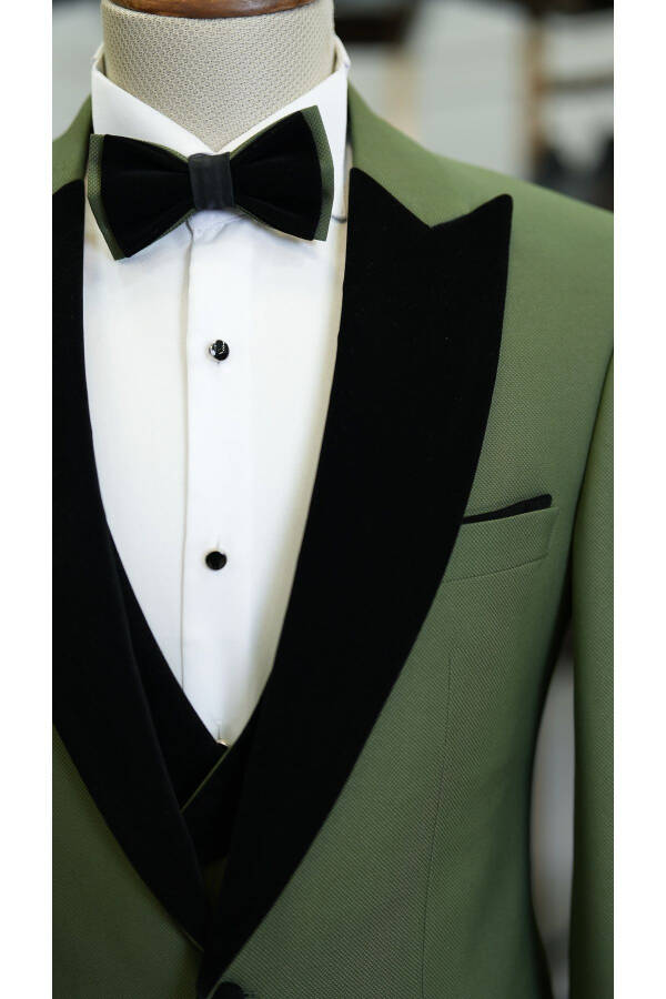 Men's Velvet Tuxedo Groom Suit with Shawl Collar Italian Style Slim Fit Jacket Vest Pants Bow Tie - 3