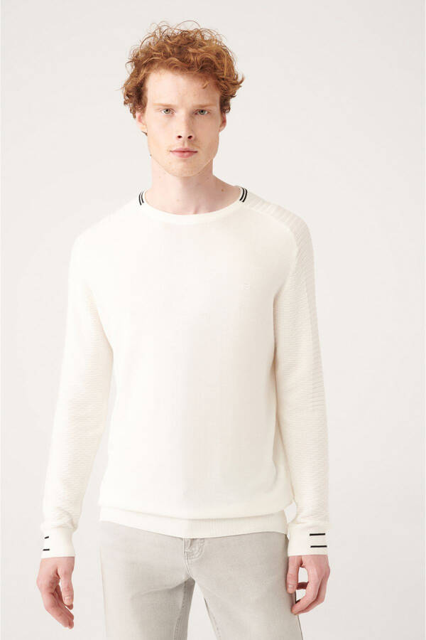 Men's White Crew Neck Knit Sweater - 7