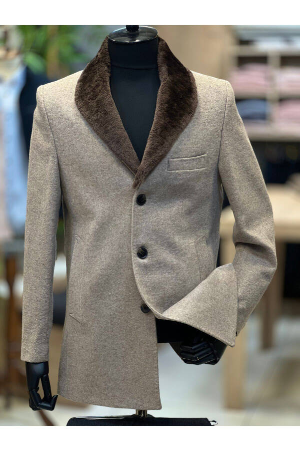 Men's wool coat, beige, detachable fur collar. - 1