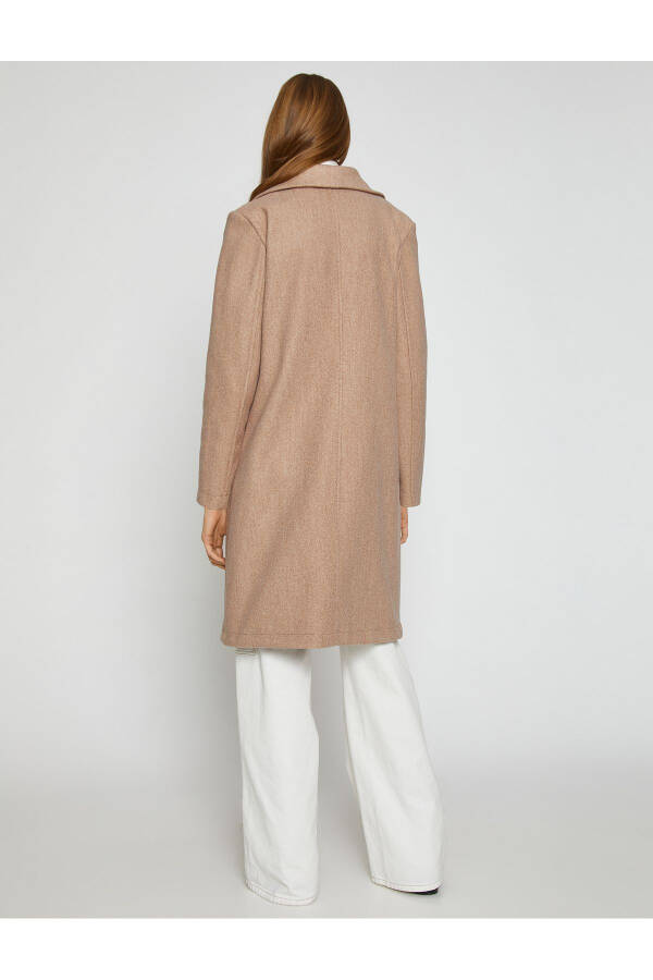 Midi length, wool coat. - 4