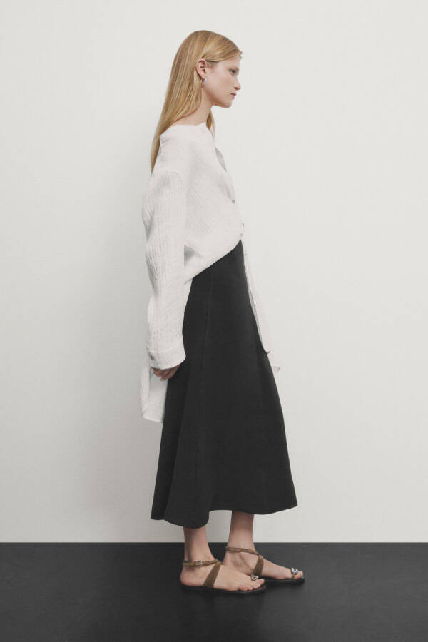 Midi skirt with stitch detailing, made of 100% linen. - 5