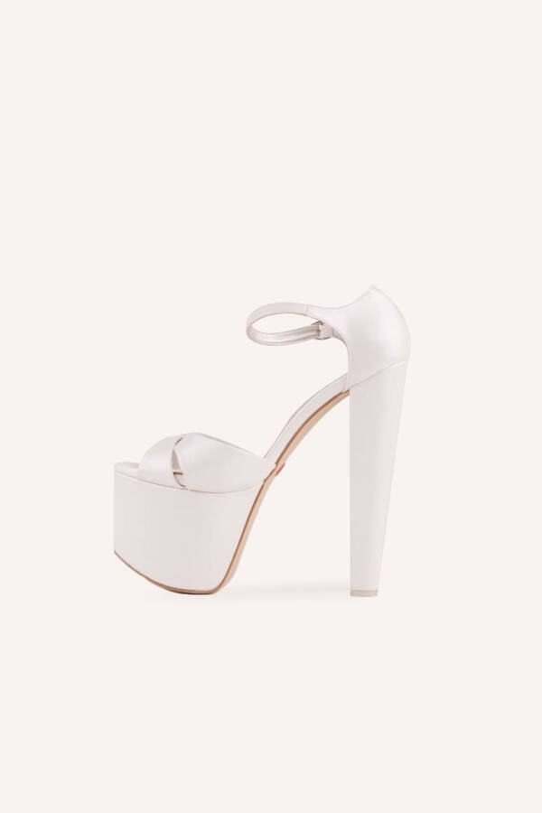 Mother-of-Pearl Sky Platform Heeled Bridal Shoes - 3