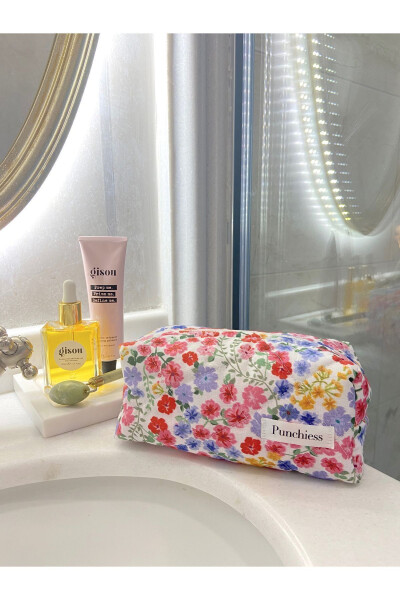 Multicolored Floral Makeup Bag - 9