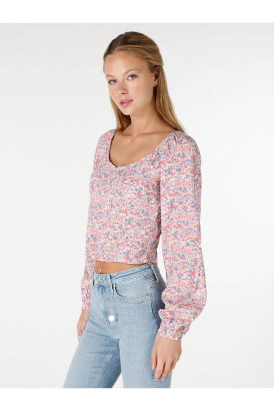 Multicolored printed, long-sleeved, slim fit V-neck crop top for women. - 1