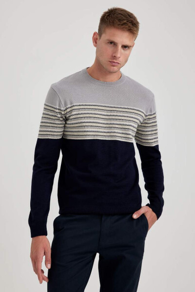 Navy blue bicycle neck sweater - 3