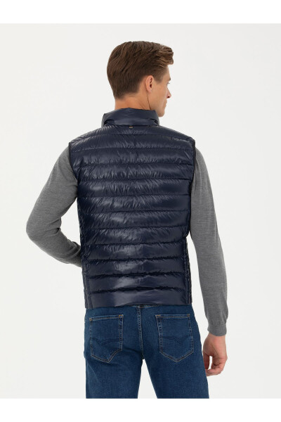 Navy blue puffer vest - 5