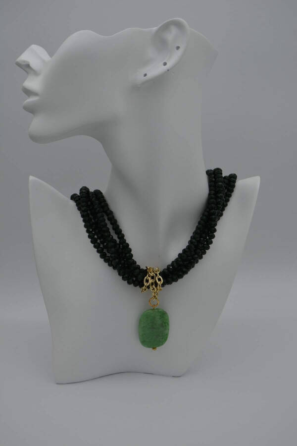 Necklace: Jade stone and green Czech crystal. For both sporty and classic wear. - 6