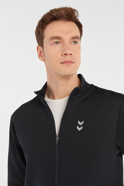 Nelly Zip Jacket 922042, a zip-up jacket for men. - 5