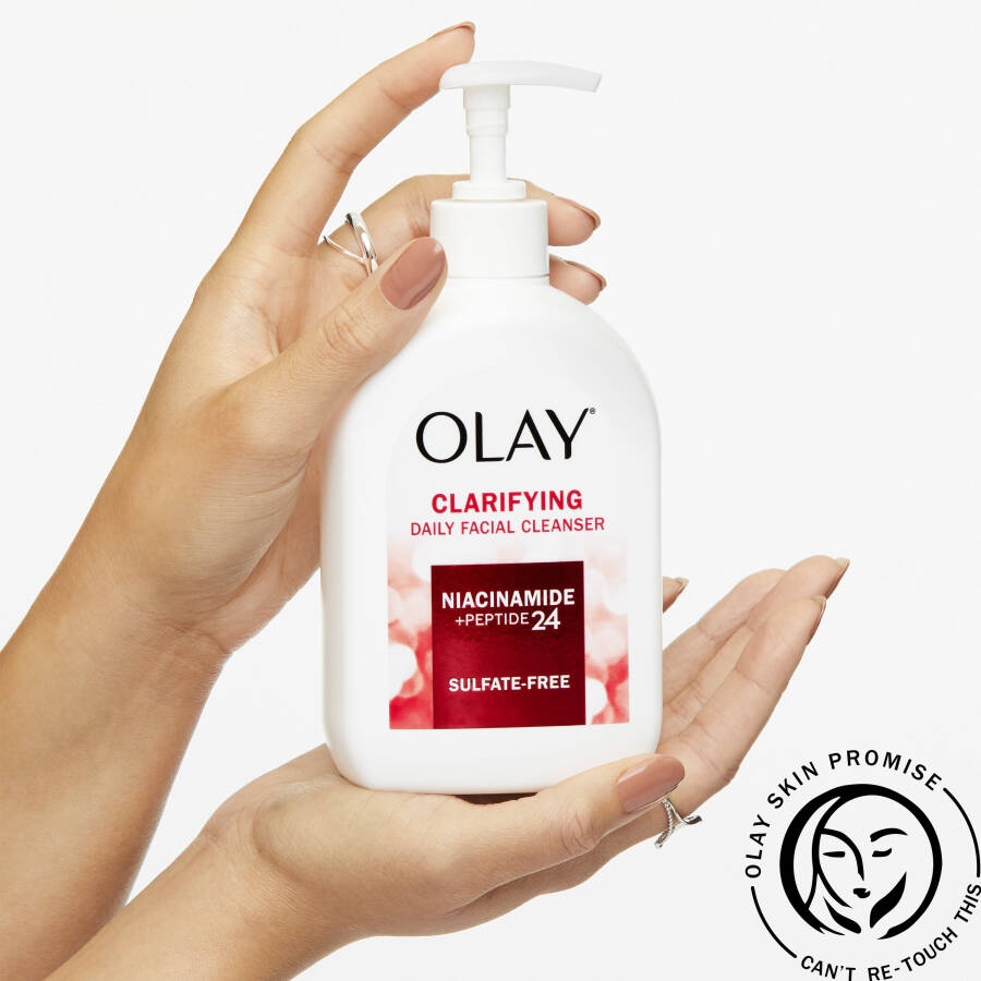 Olay Clarifying Face Wash, Facial Cleanser with Niacinamide, Fights Dryness in All Skin Types, 16 fl oz - 11