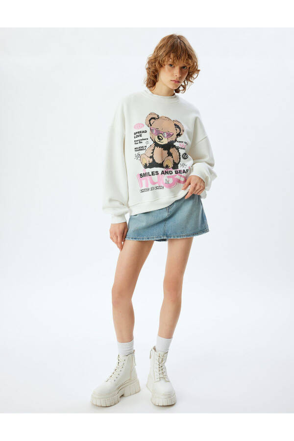 Oversize Bear Print Back Printed Crew Neck Fleece Sweatshirt - 2