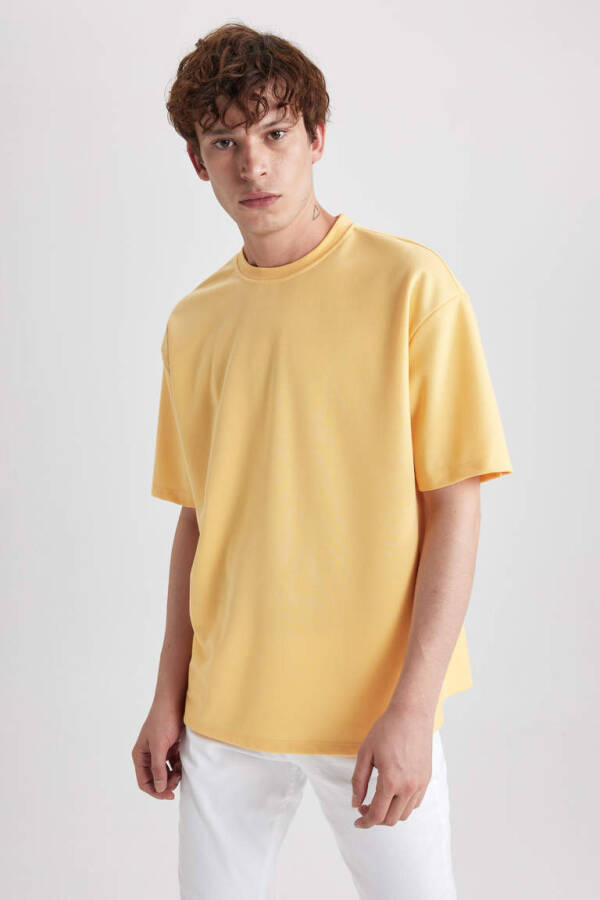 Oversize Fit Crew Neck Basic Short Sleeve Heavyweight T-Shirt Yellow - 1