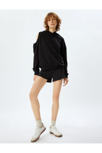 Oversize Hooded Sweatshirt with Window Detail Long Sleeve - 8