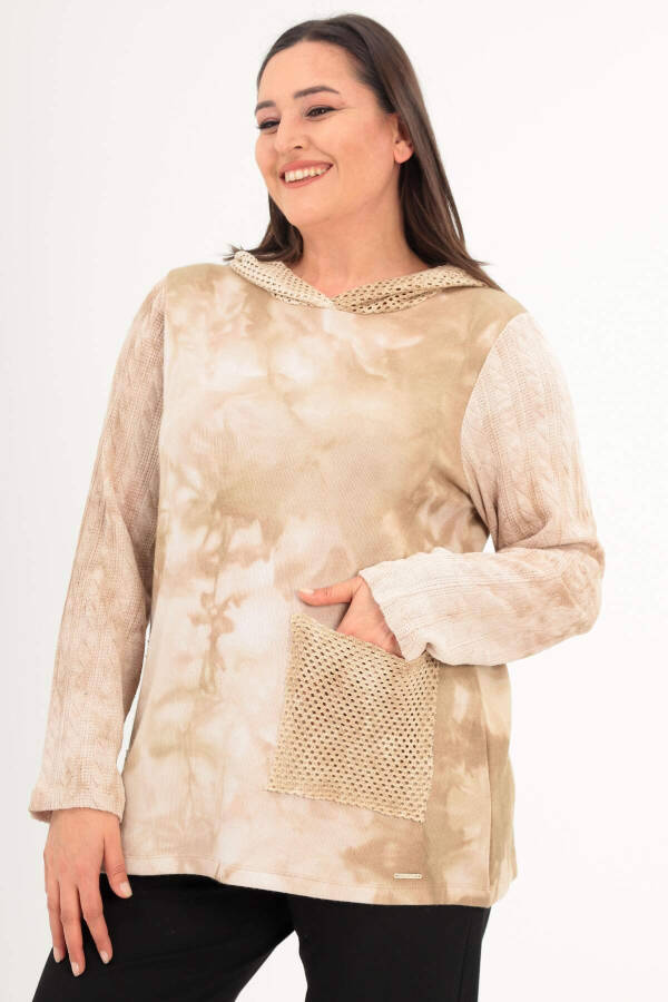 Oversized batik print hooded beige blouse. - 1