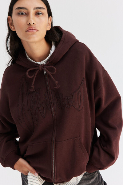 Oversized hoodie with a zipper. - 1