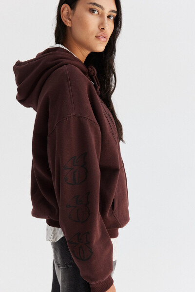 Oversized hoodie with a zipper. - 4