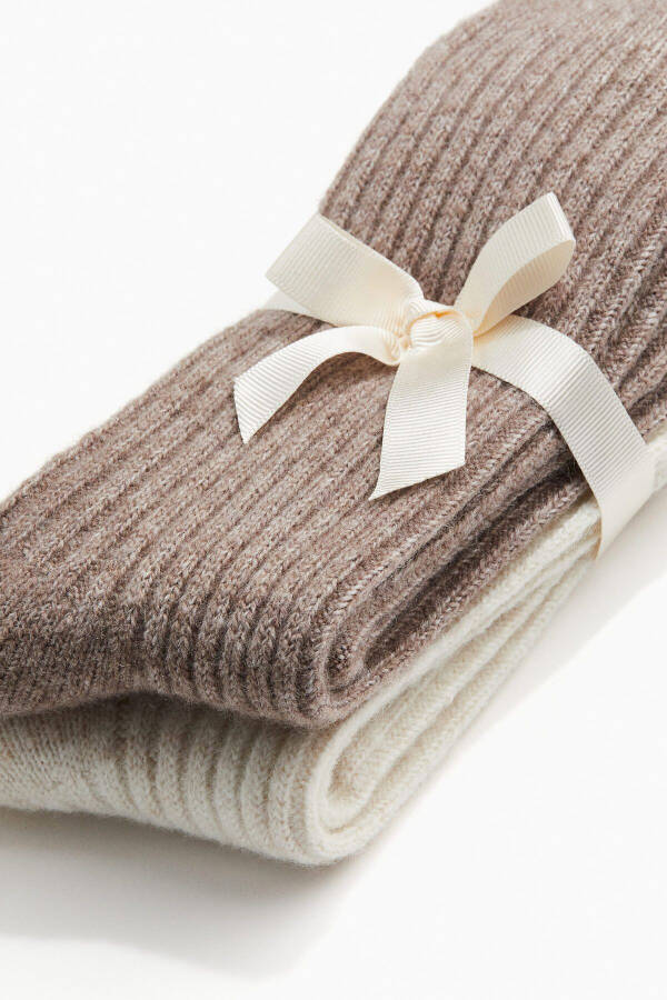 Pack of 2 beige wool blend socks. - 3