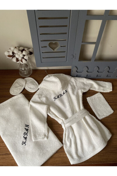 Personalized Baby Towel Robe Set 0-3 Years Old with Embroidered Name - 1