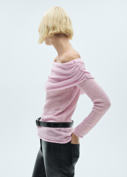 Pink sweater with ruffle details - 14