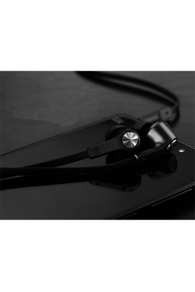 Piston Basic Edition In-Ear Headphones with Microphone Black (Flat Cable) ZBW4308GL - 2