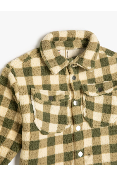 Plaid plush shirt jacket with pockets. - 6