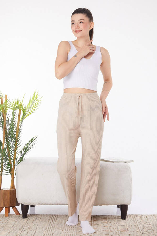 Plain Mid-Rise Women's Beige Sweatpants - 2