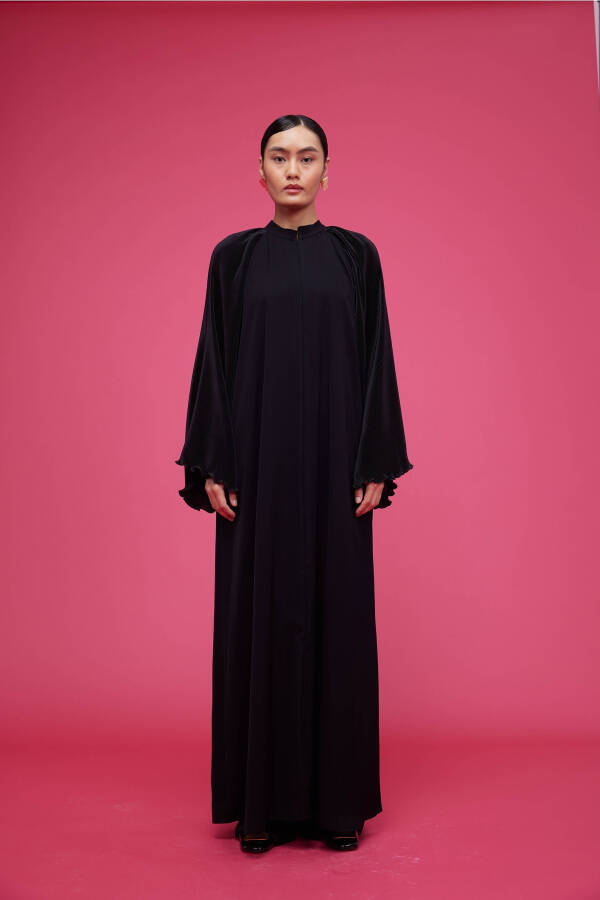 Pleated Sleeve Abaya Black - 1