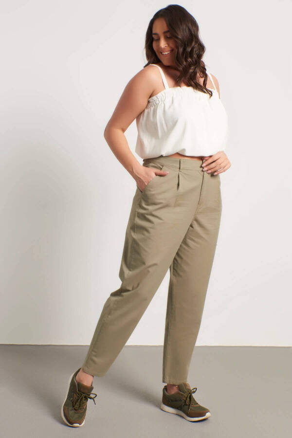 Pleated Slouchy Pants - 6