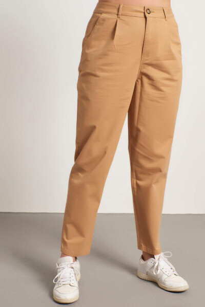 Pleated Slouchy Trousers - 2