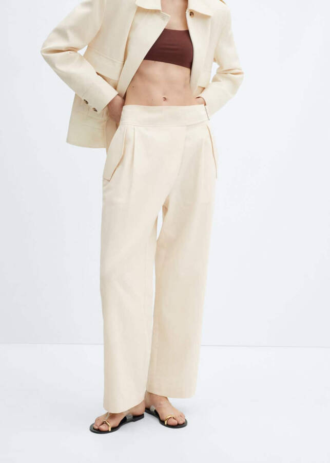 Pleated Wide-Leg Trousers - 3