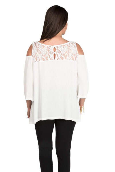 Plus Size Blouse with Shoulder Detail and Lace in Ecru - 2