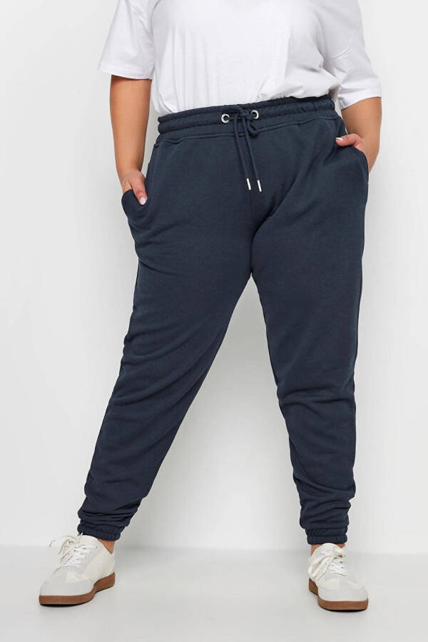 Plus Size Elastic Waistband Slim Fit Pocket Jogger Sweatpants 303172 - 2